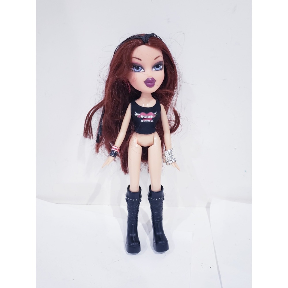 2001 Bratz Treasures ROXXI Doll